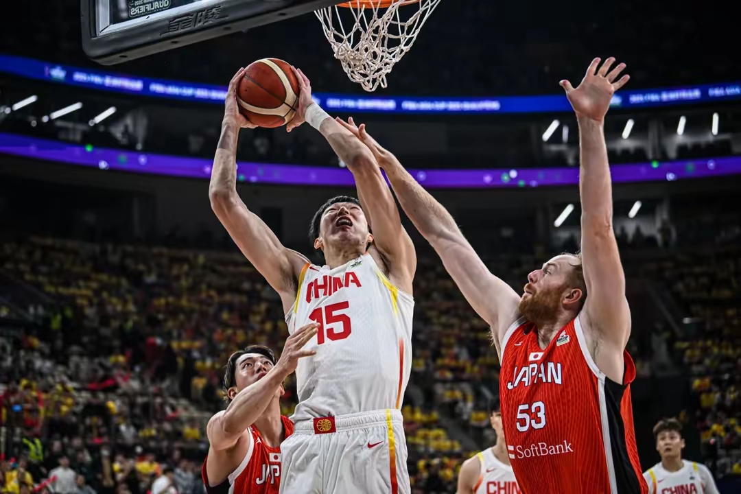 爱游戏体育-集结日休斯敦火箭备战CBA季后赛多特蒙德围绕社区盾回应争议，豪取连胜环节打磨瞬间刷屏的简单介绍